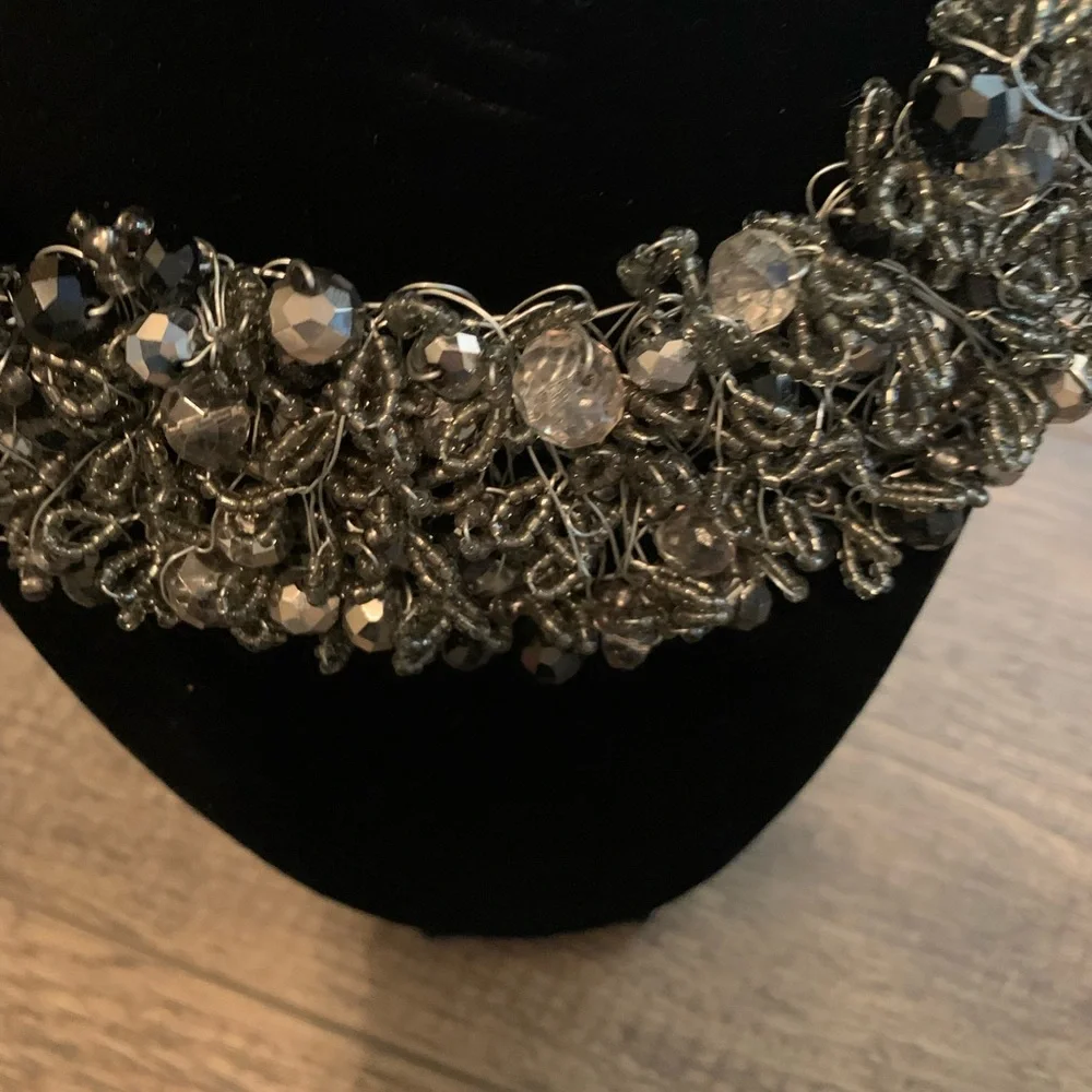 NEW Stunning Statement Necklace - Picture 3 of 7